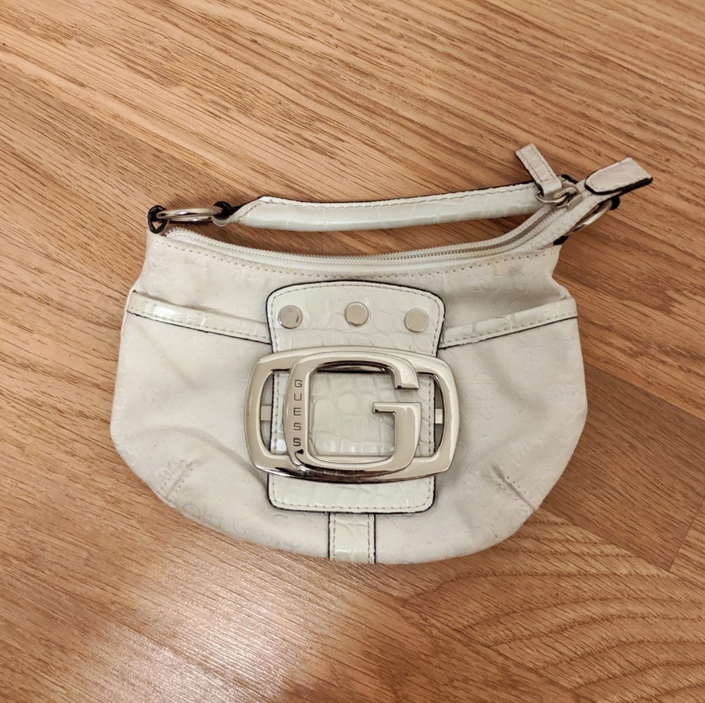 Guess ✨ Cute white handbag / clutch / mini bag